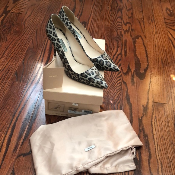 Prada shoes - Picture 3 of 7